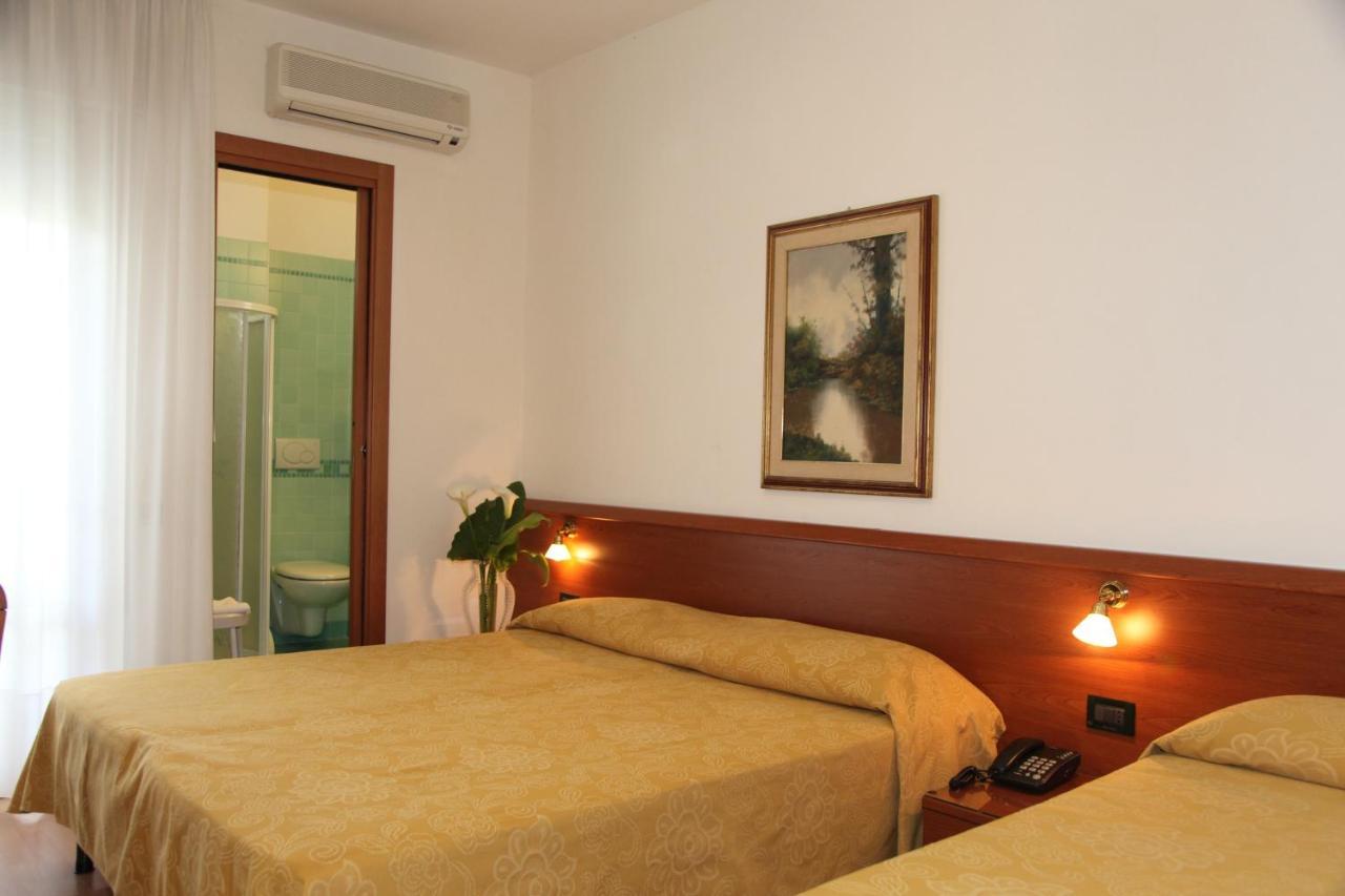 Hotel Gran Venere Beach 3 Superior Bibione Exterior photo