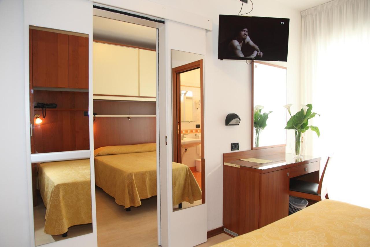 Hotel Gran Venere Beach 3 Superior Bibione Exterior photo