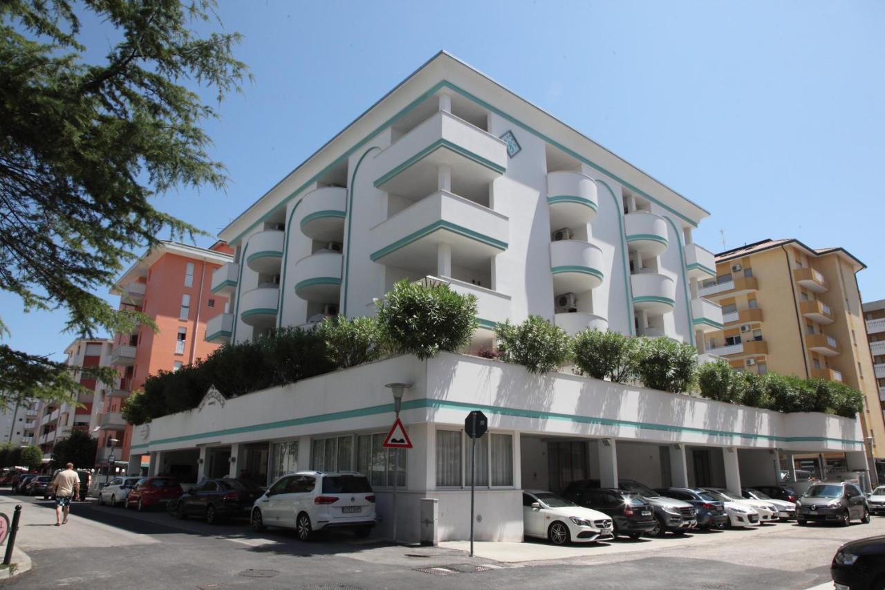 Hotel Gran Venere Beach 3 Superior Bibione Exterior photo
