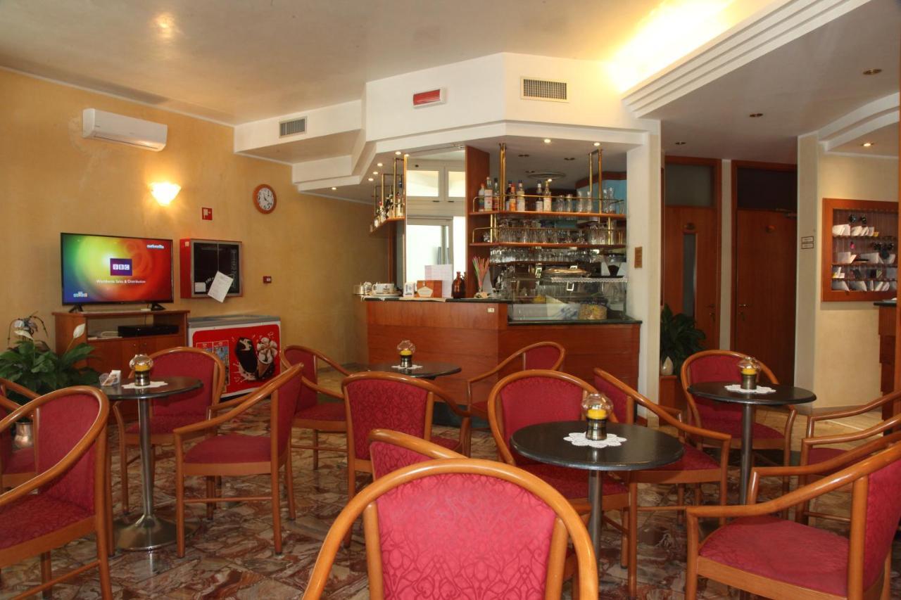 Hotel Gran Venere Beach 3 Superior Bibione Exterior photo