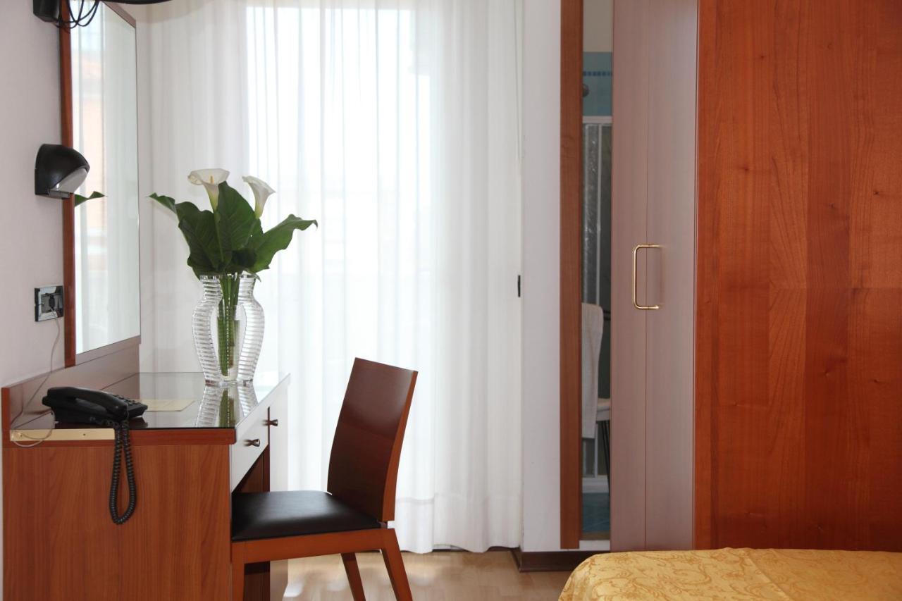 Hotel Gran Venere Beach 3 Superior Bibione Exterior photo
